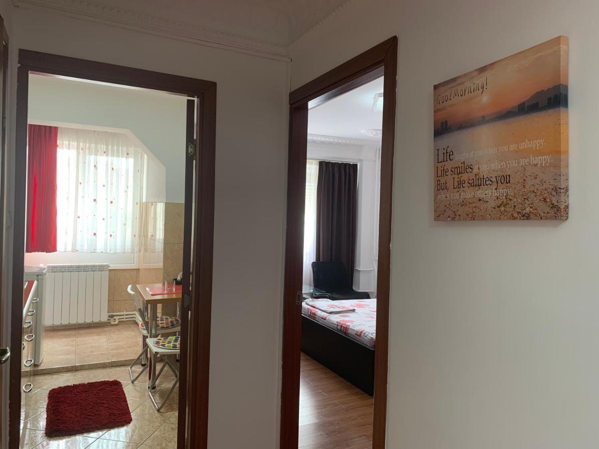 Center Apartment Galaţi Exteriör bild