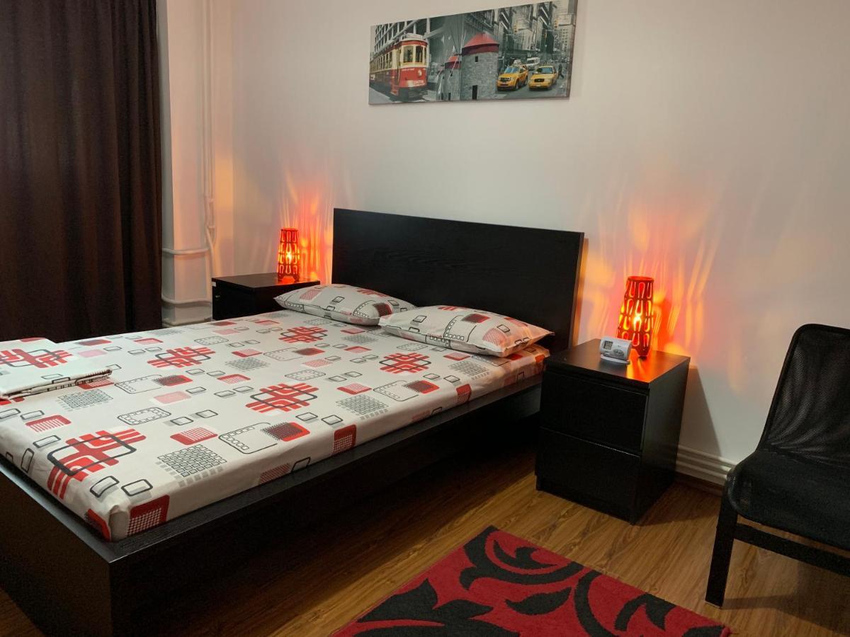 Center Apartment Galaţi Exteriör bild